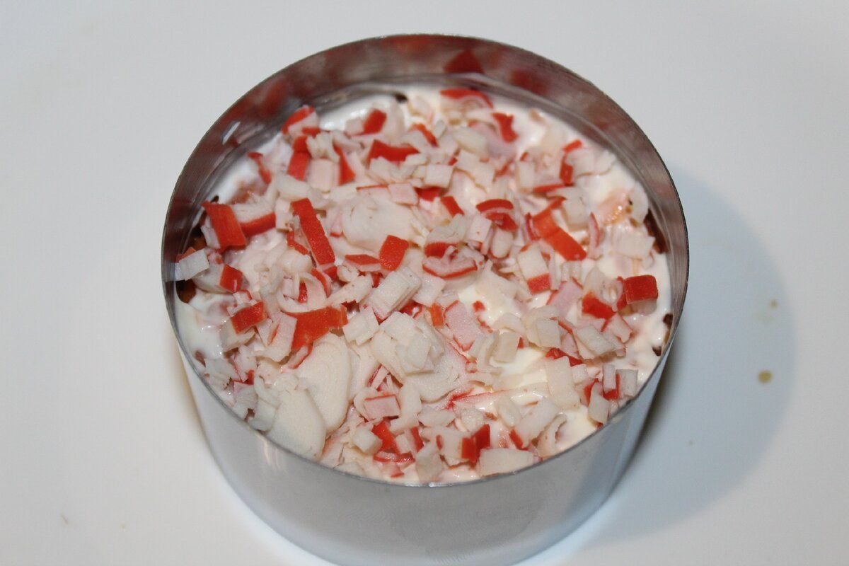 ивлев под шубой рецепт. ивлев под шубой рецепт. селёдка под шубой от ивлева. ивлев под шубой рецепт. сельдь под шубой с крабовыми палочками.