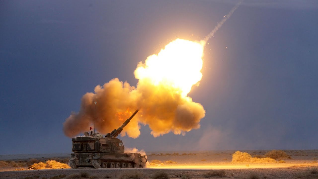 Залпы выстрелов. САУ 2с19 Мста-с. 2с19 выстрел. Plz -05 155mm self Propelled Howitzer. Залп Мста.