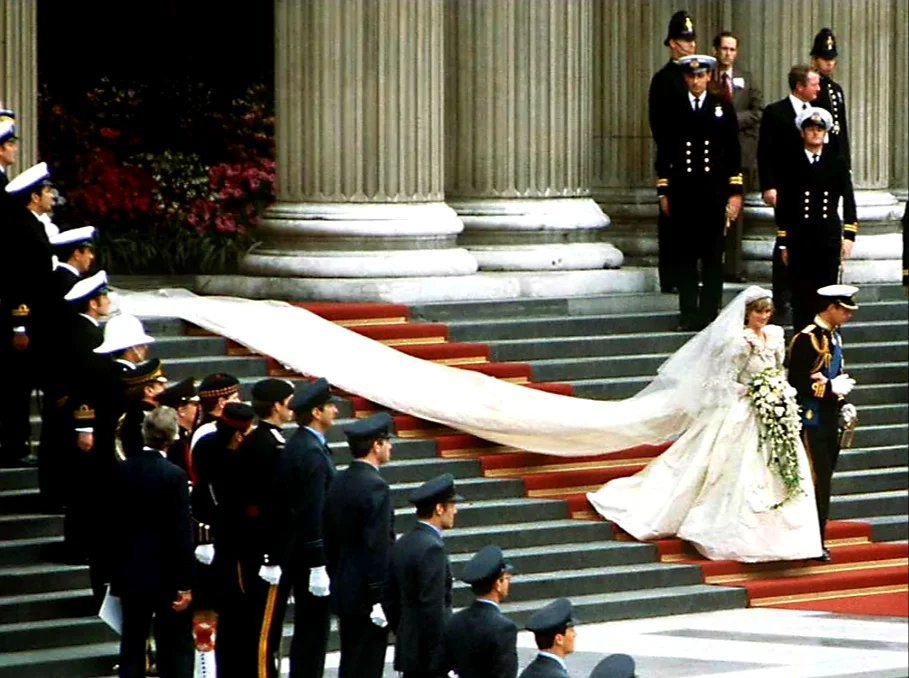 Платье принцессы дианы на свадьбе