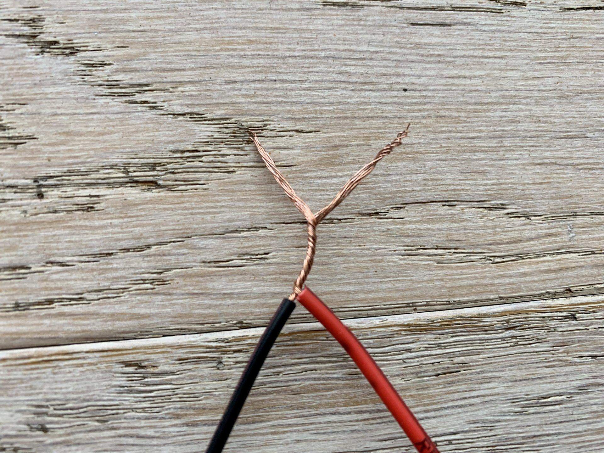 Правильная скрутка медных проводов 2. Скрутки допускается ли. Схемы соединений медных проводов. Для соединения проводов между собой - сиз. Скрутки допускается ли.