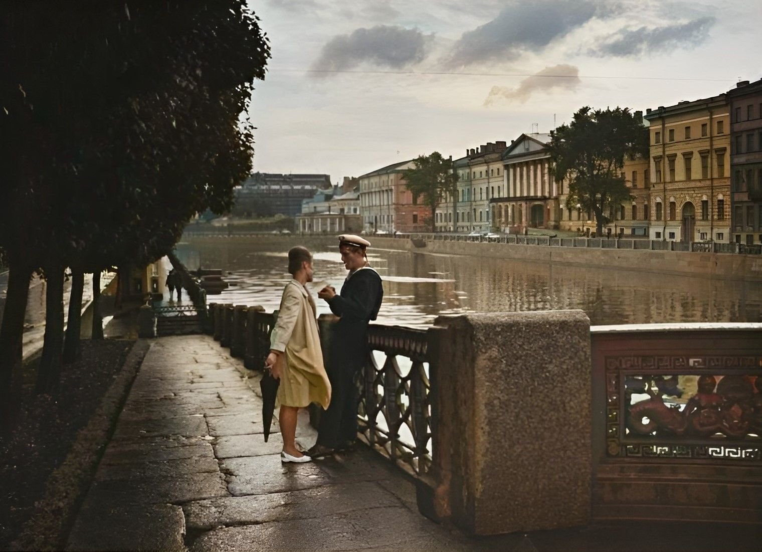 Санкт петербург ретро. Всеволод Тарасевич фотограф. Всеволод Тарасевич Ленинград. Всеволод Тарасевич Ленинград 1960-е белые ночи. Набережная Невы Всеволод Тарасевич, Ленинград, 1966 г..