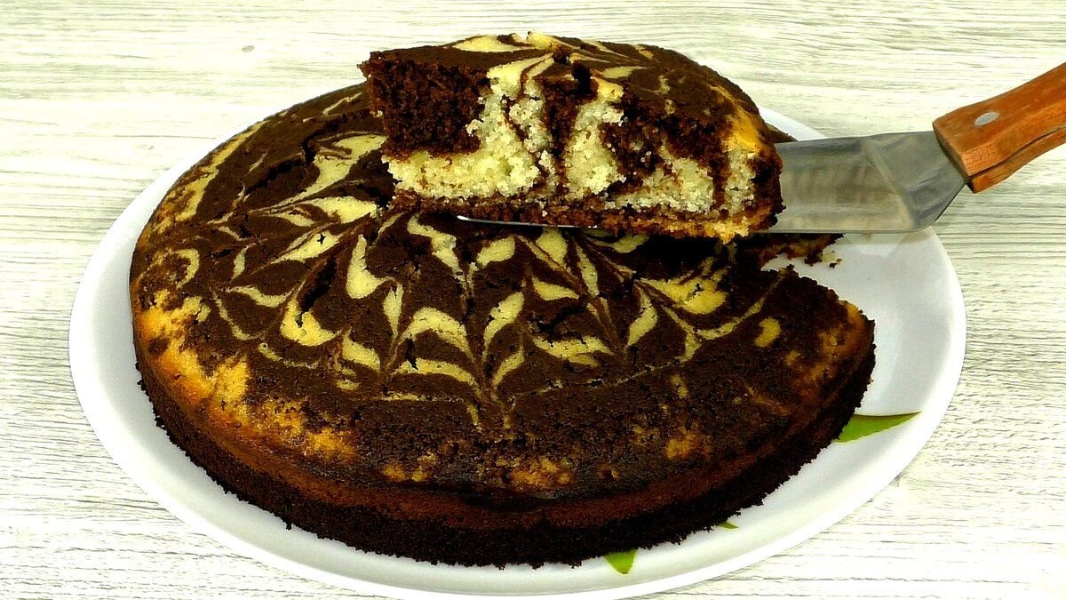 Зебра пирог рецепт классический на кефире с фото пошагово