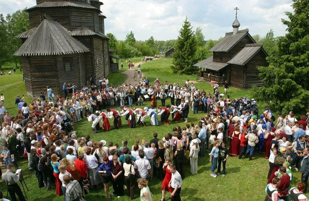 Занятия новгородского населения. Витославлицы Великий Новгород. Праздник фольклора в музей Витославлицы в Великом Новгороде. Витославлицы Великий Новгород праздник. Великий Новгород туризм.