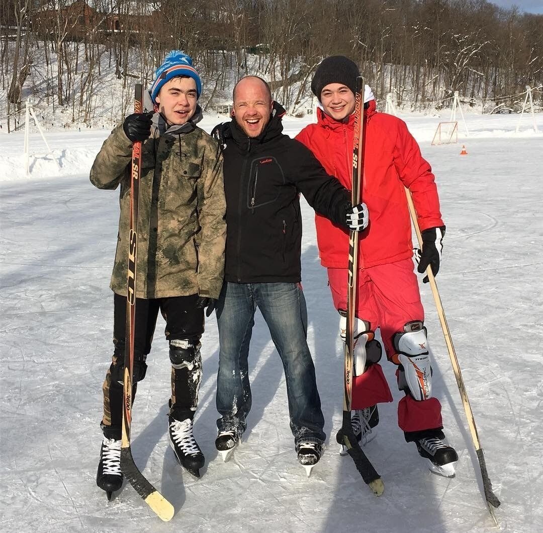 стычкин евгений википедия родители фото