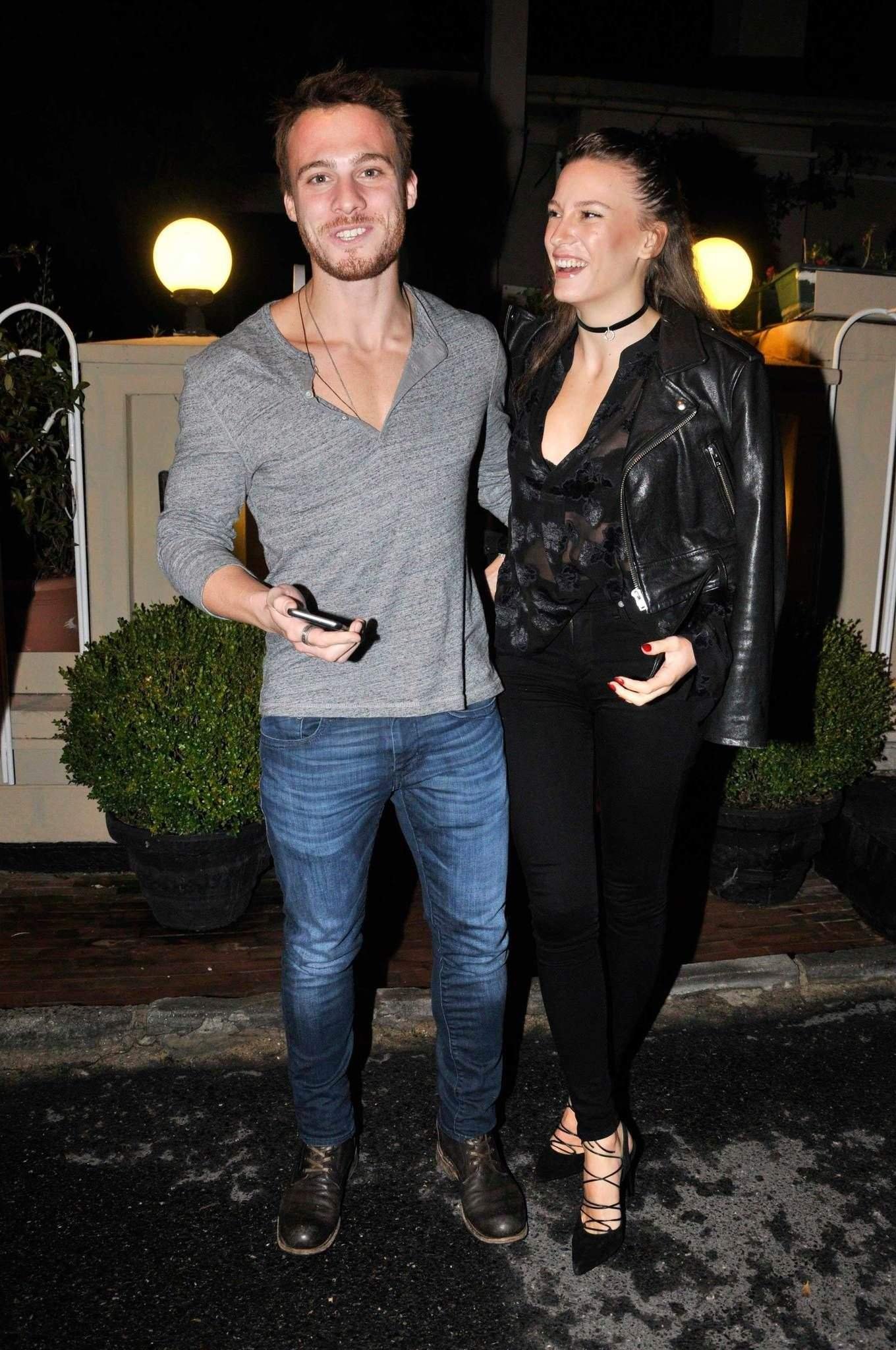 керем бурсин и серенай сарыкая снова вместе. серенай сарыкая и керем папарацци. керем бурсин и серенай сарыкая 2020. Serenay sarikaya и керем бурсин. керем бурсин и серенай сарыкая снова вместе.