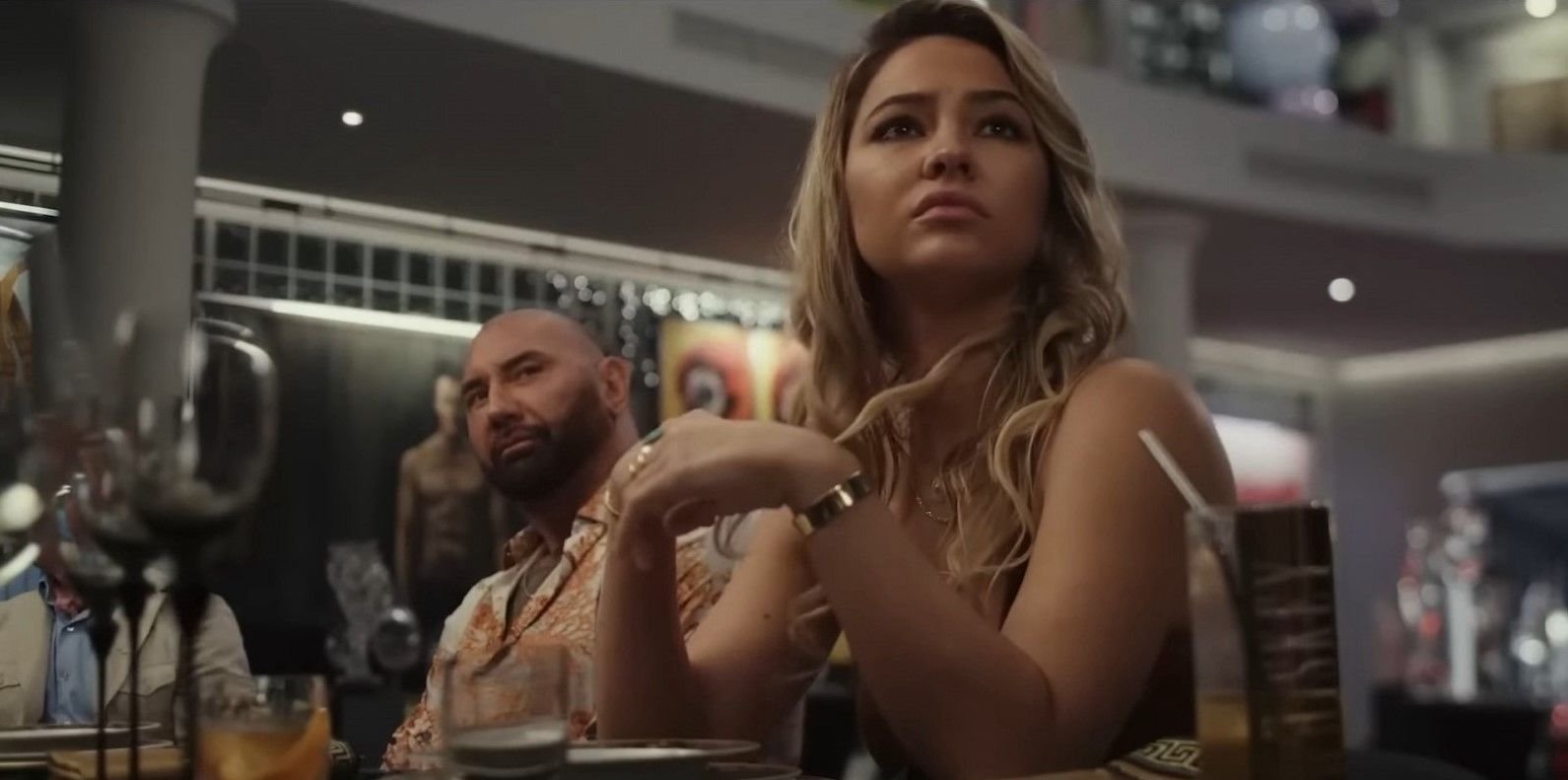 Достать ножи 2 стеклянный. Дэниел крейг glass onion. Достать ножи 2 стеклянный. Достать ножи 2: стеклянная луковица (2022). Достать ножи 2 стеклянный.