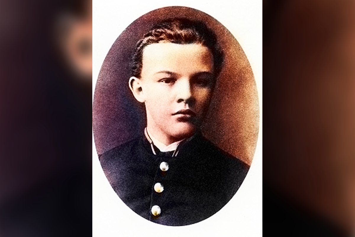 Ильич в молодости. Владимир Ильич Ленин. Владимир Ильич Ленин молодой. Владимир Ленин в молодости. Выпускник Симбирской гимназии Владимир Ульянов. 1887 Год..
