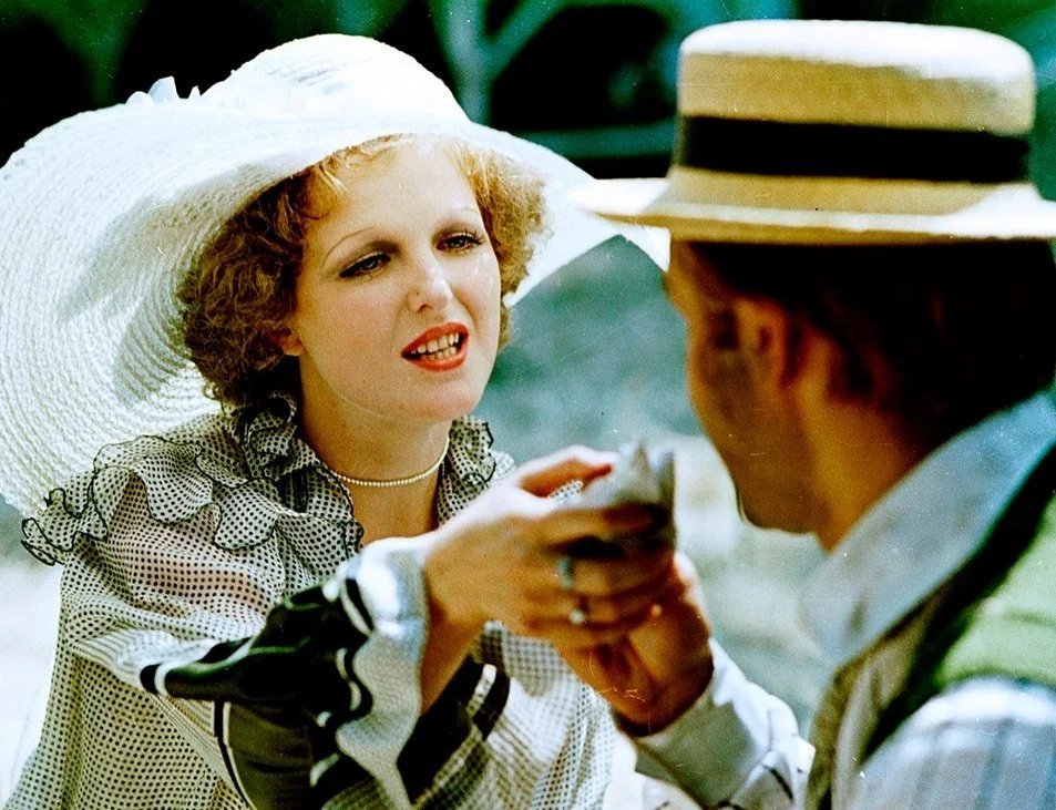 Елена соловей раба любви. Раба любви михалков. Раба любви актриса. Елена соловей актриса. Елена соловей в фильме раба любви.