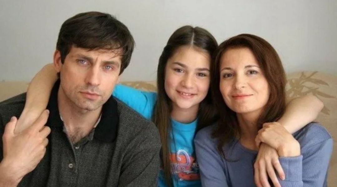 Илья шакунов с женой и детьми фото