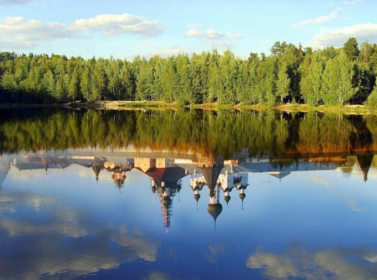 Озеро расположено. Китеж град озеро Светлояр. Град Китеж Светлояр в Нижегородской области. Светлоярское озеро Нижегородская область. Озеро Светлояр Нижегородская область Легенда.