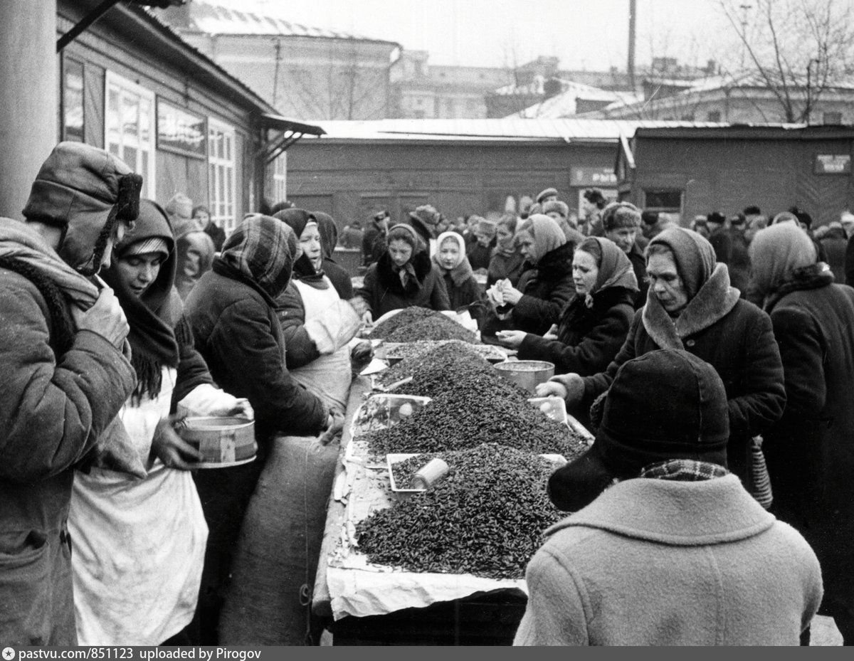 Советский около. Зацепский рынок Москва. Зацепский Колхозный рынок. Минаевский рынок в Москве. Центральный рынок Москва СССР.