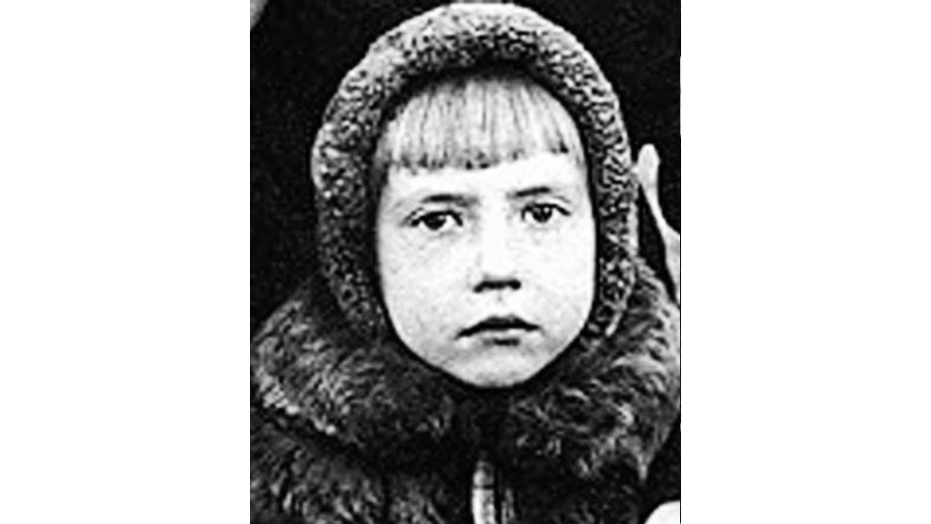 Инна Чурикова в детстве