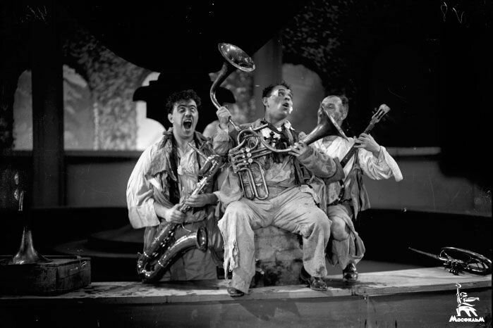 г в александрова веселые ребята. весёлые ребята фильм 1934 афиша. веселые ребята разбор. 1934 - к/ф "весёлые ребята". веселые ребята разбор.