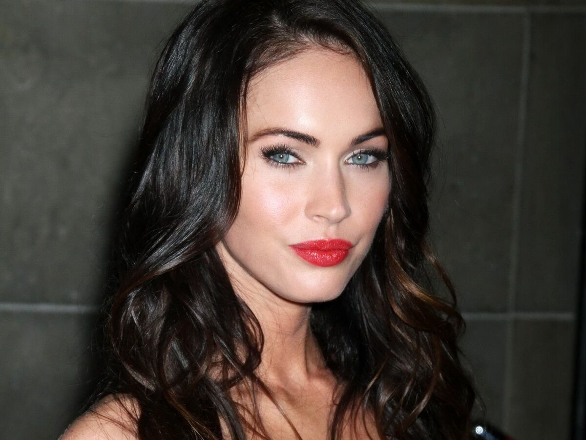 Megan fox 18. Меган Фокс. Меган Фокс (Megan Fox). Меган Фокс 2016. Меган Фокс 1999.