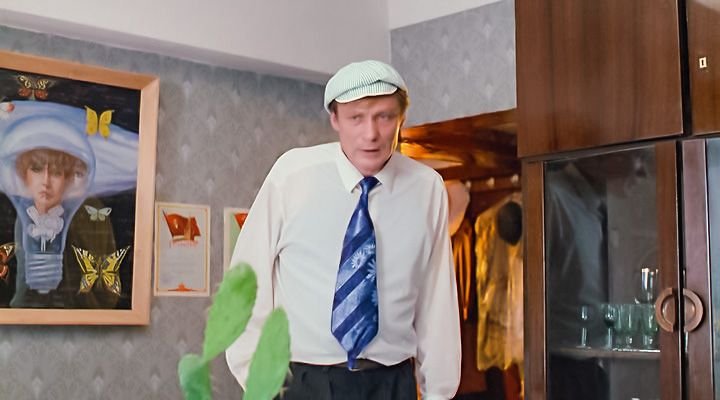 Любовь и голуби картина вторая