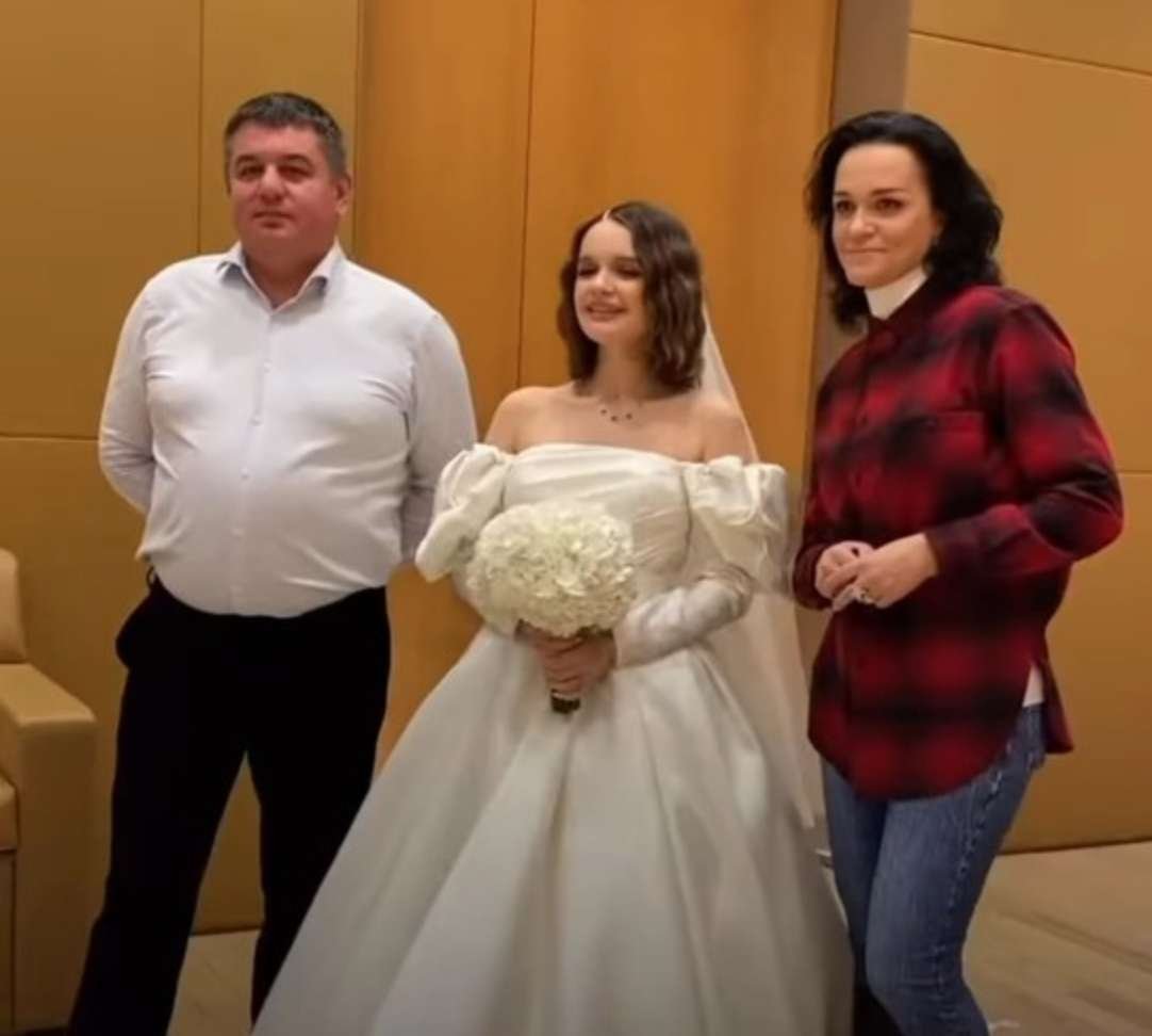 Фото со свадьбы дочери славы