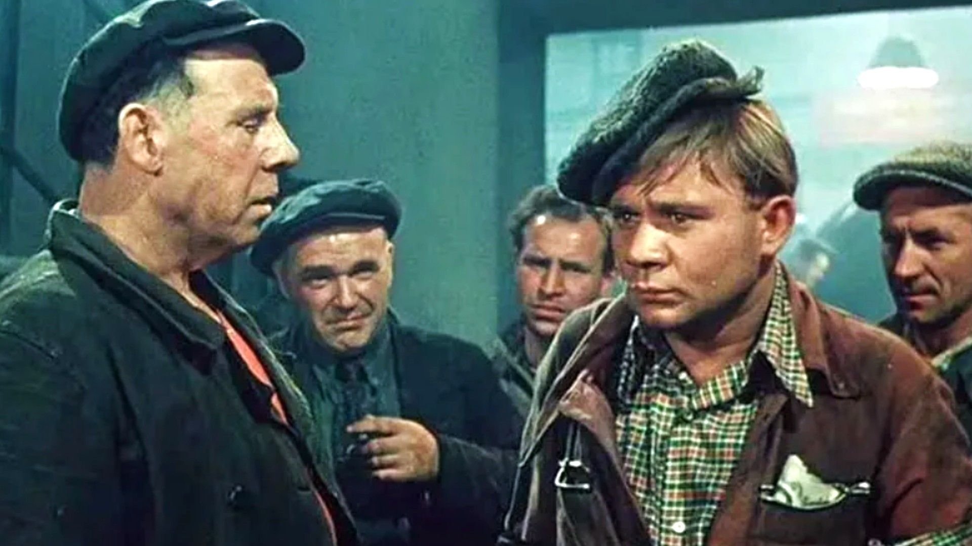 Герои кинофильмов. Дело Румянцева фильм 1955. Дело Румянцева фильм 1955 Леонов. Евгений Леонов дело Румянцева. Николай крючков дело Румянцева.