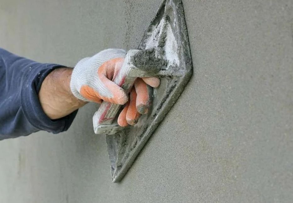 Цементная или гипсовая - какая штукатурка лучше и почему? | Стройка и .