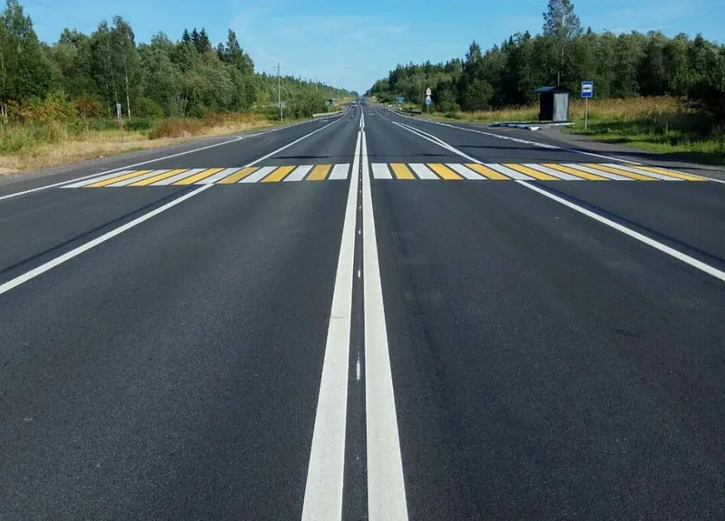 Слолошная линия разметки. Разметка дороги. 1. Две сплошные. Полоса дороги.