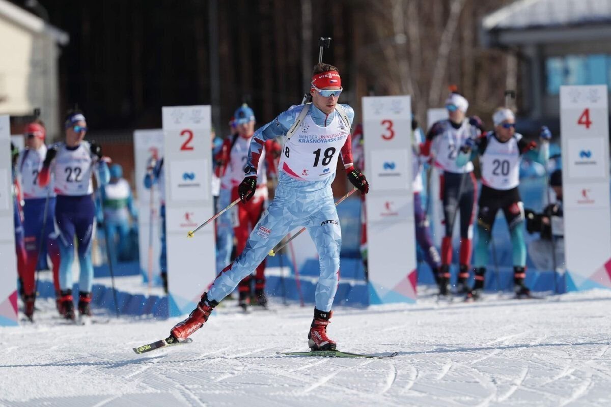 радужный забег. спортивные города красноярск. стадион фк енисей красноярск. красспорт. стадион енисей красноярск футбол.