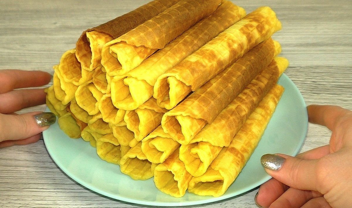 Бельгийские вафли в электровафельнице. Вафель в тесте. Венские вафли магазинные. Вафельное тесто фото. Вафель в тесте.