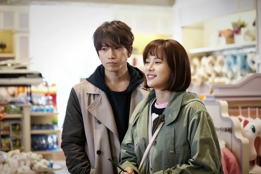 Хан хе джу и со джи соп. Дорама про глухую девушку. Дорама про глухую девушку. Убей меня исцели меня сериал дорама. Ли чун хо и юна.