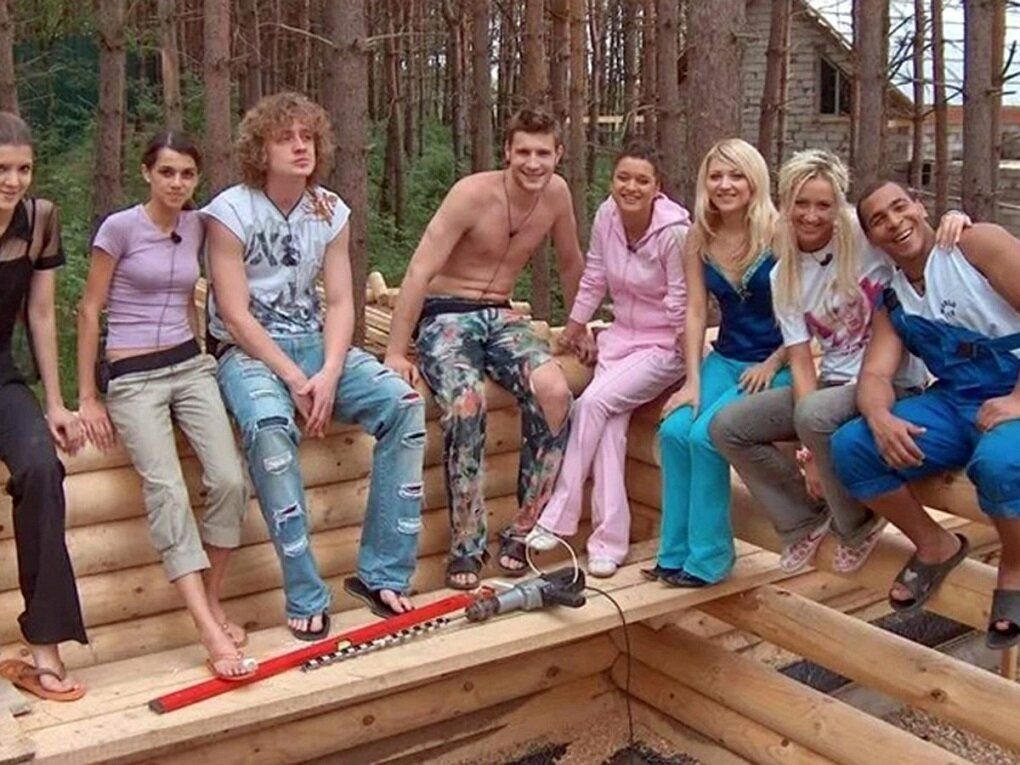 Дом 1 эфир. Участники шоу дом 2 2004 год. Дом 1 реалити шоу участники. Дом 2 начало. Участники телепроекта дом 2.