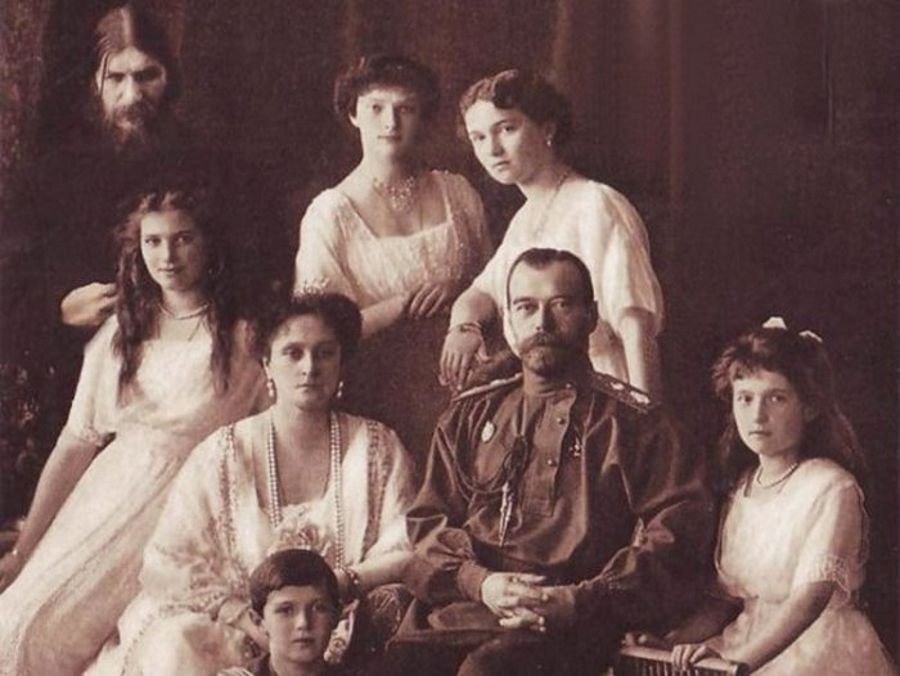 Фото распутина григория и царской семьи