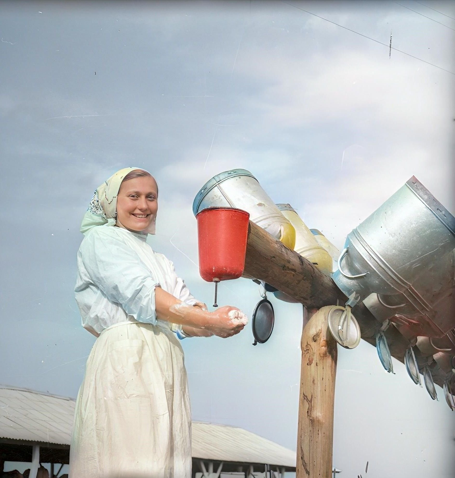 Советское сельское. Доярка 1960. Советская доярка. Деревенская женщина СССР. Одежда доярки в СССР.