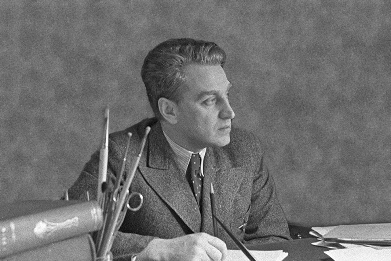 Григорий александров биография личная жизнь За что мирного режиссера Александрова наградили военной наградой: орденом Красно