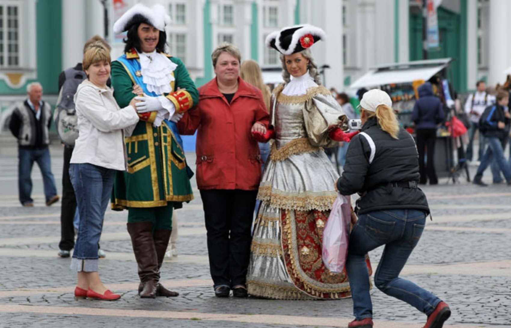 туристы в петербурге