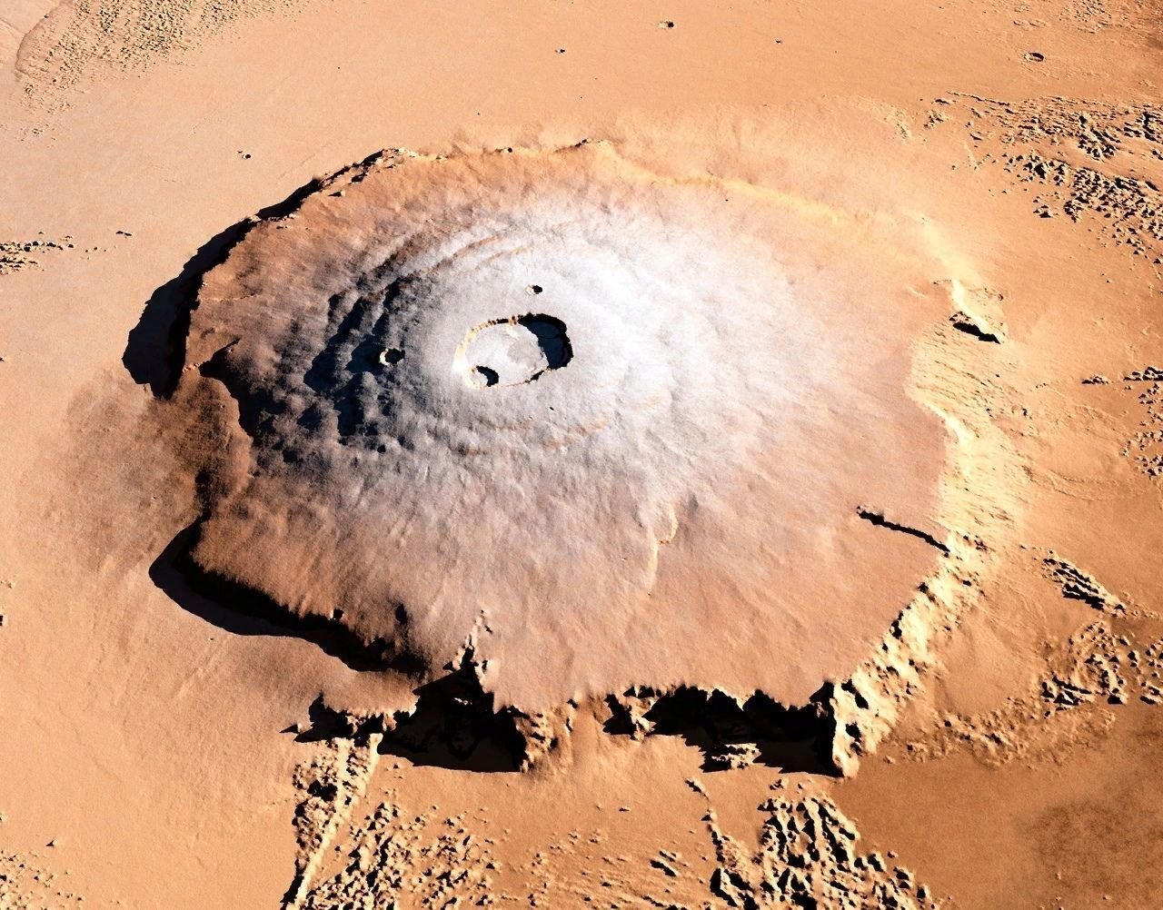Вулкан Олимпус Монс на Марсе