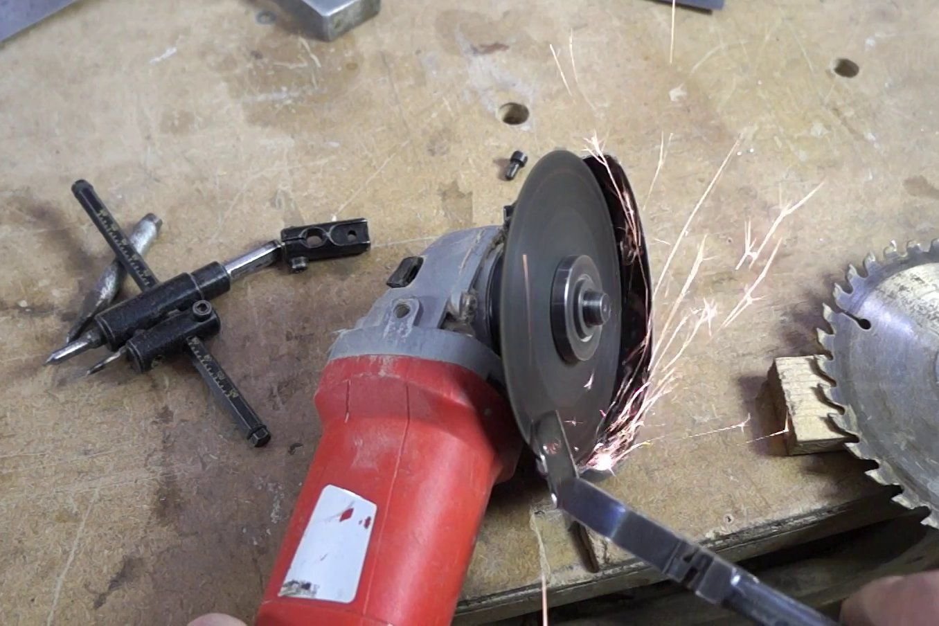 Балеринка по гипсокартону своими руками