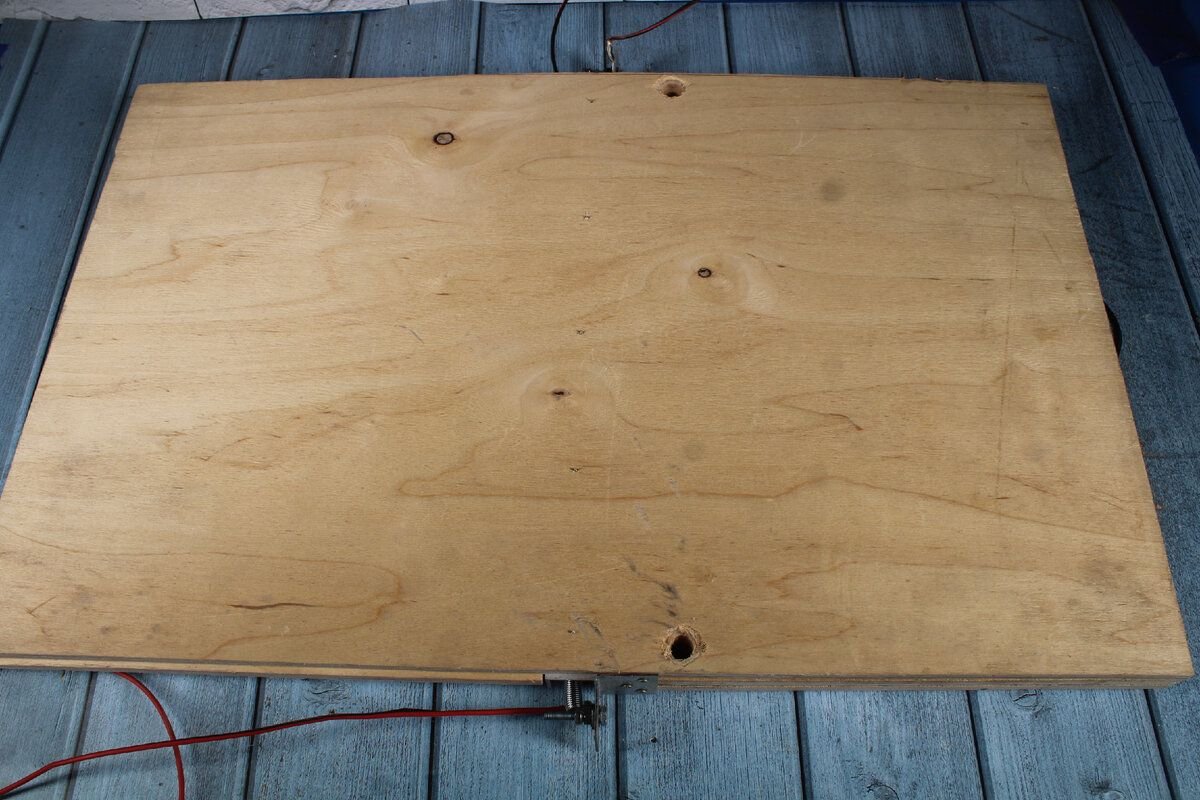 кусок фанеры. кусок фанеры. тонкий лист фанеры. кусок прочной фанеры. фанера 10 мм фк нешлифованная 1525x1525 мм сорт 4/4 2.