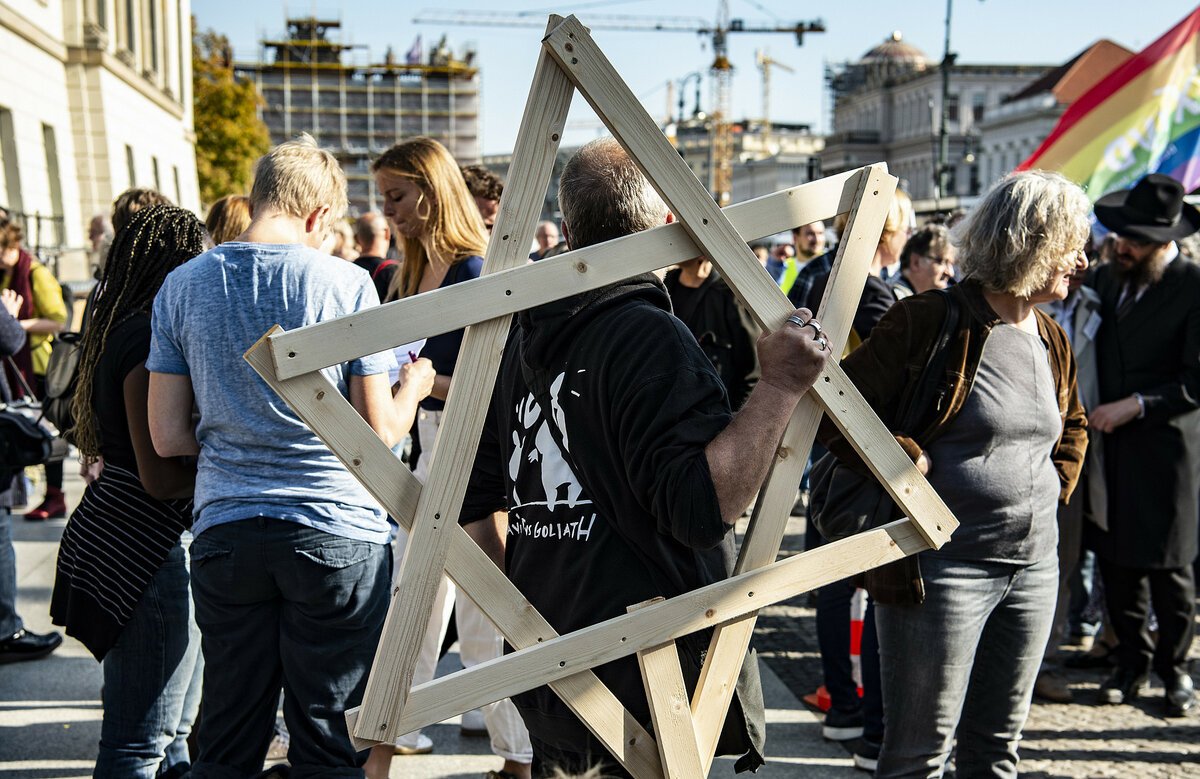 Германский еврей. Антисемитизм в Германии. Евреи в Германии. Антисемитизм в Польше. Антисемитизм 2021.