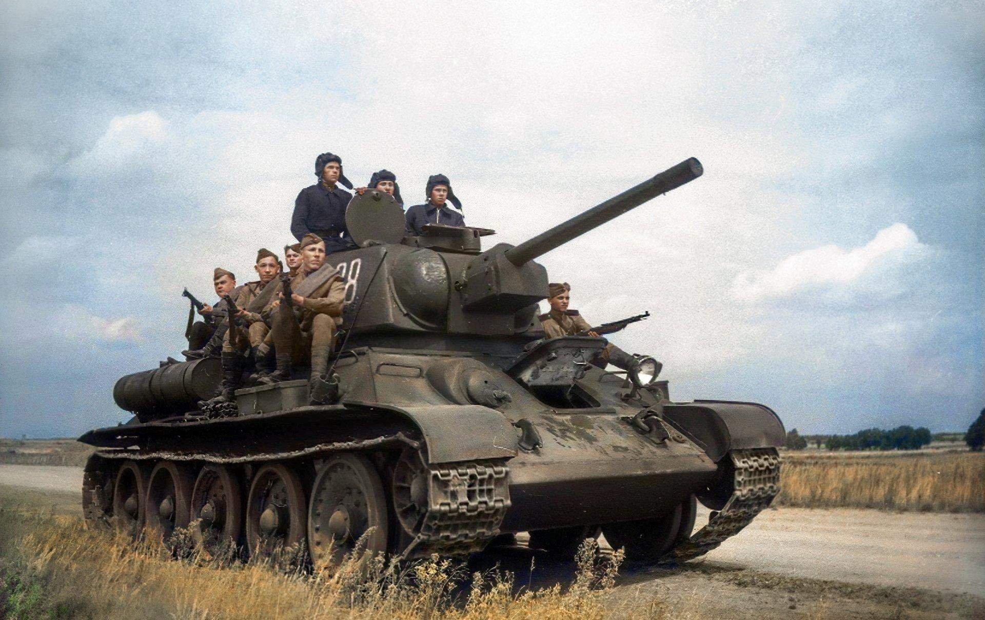 Почему танки СССР были зеленые, а Германии серые