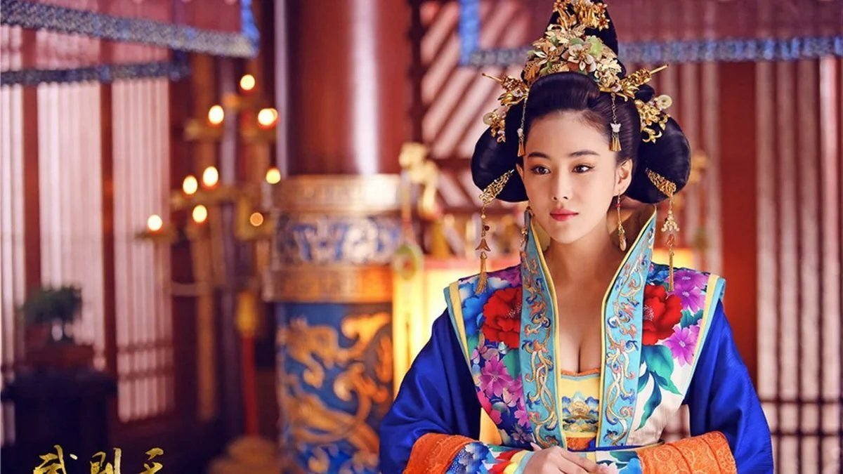 гарем императора дорама. фильм наложница короля. чжан синьюй императрица. проклятие золотого цветка man cheng jin dai huang jin jia, 2006. даджи наложница чжоу шанга.