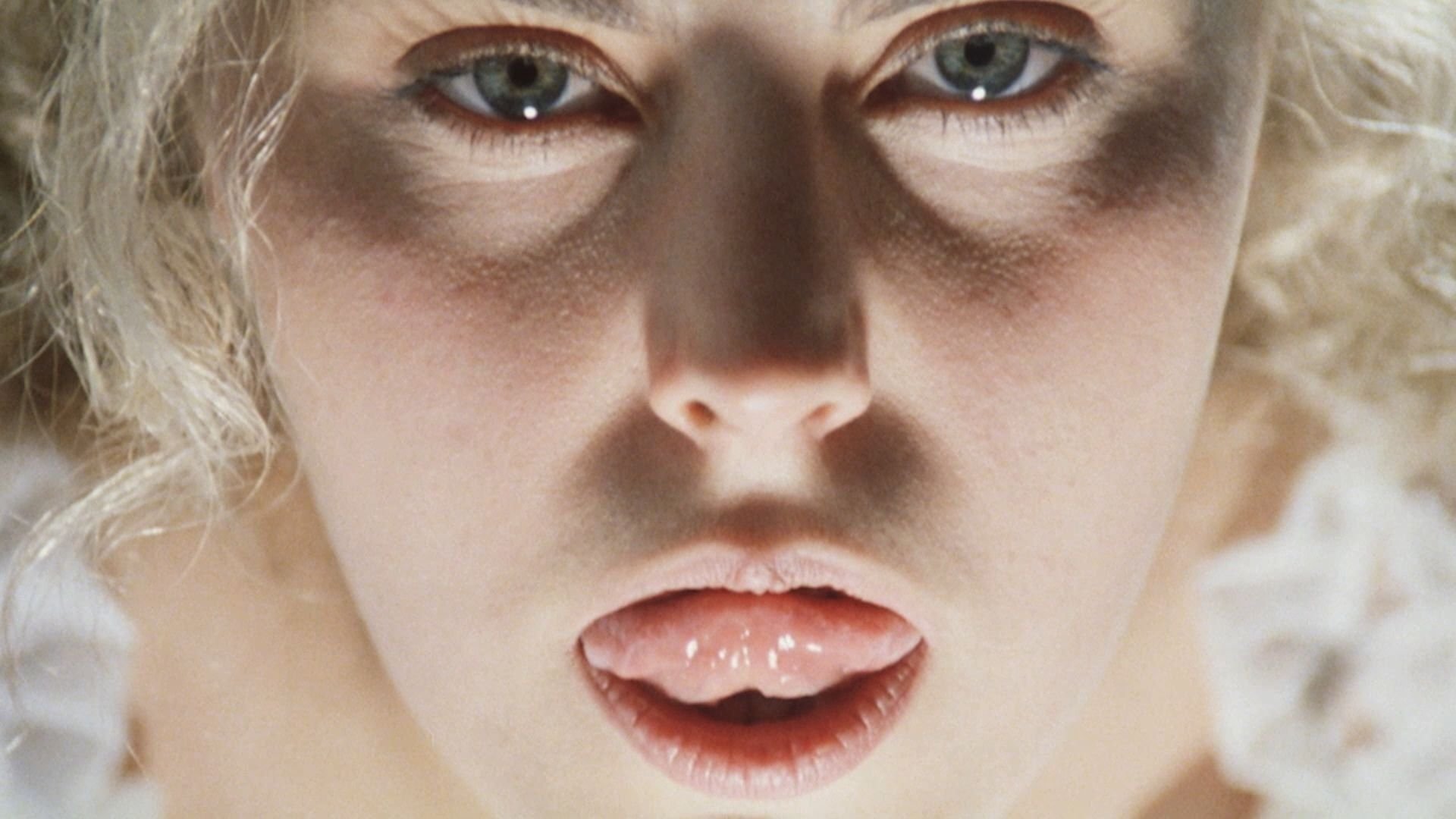 Подсматривающий тинто. Подглядывающий. Подсматривающий тинто. Cristina garavaglia тинто брасса. Подглядывающий.