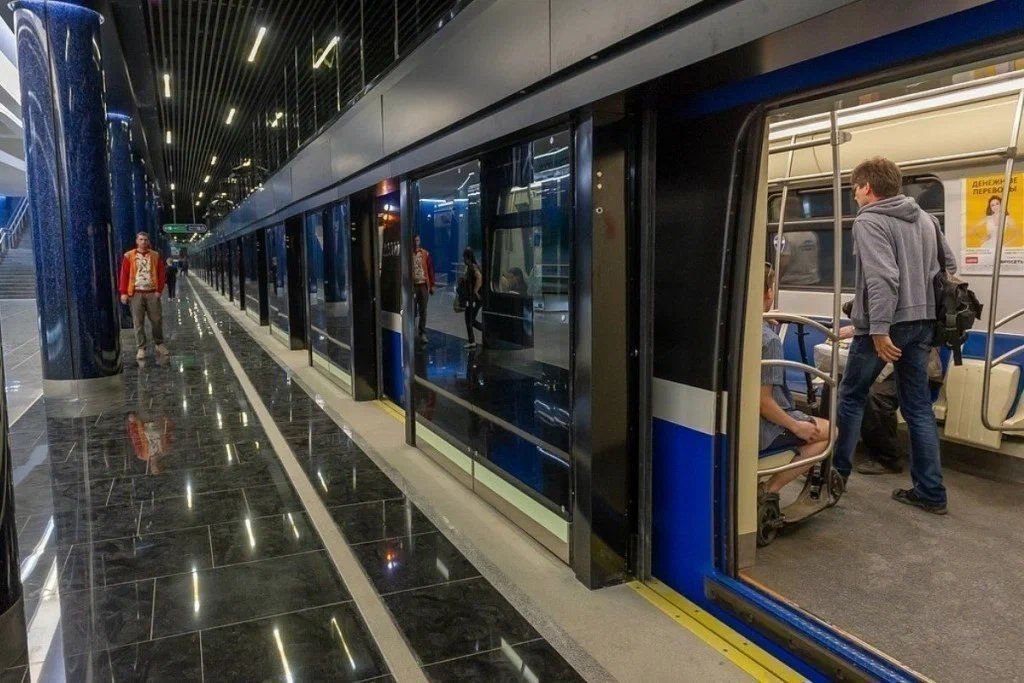 Новокрестовская станция метро санкт петербург