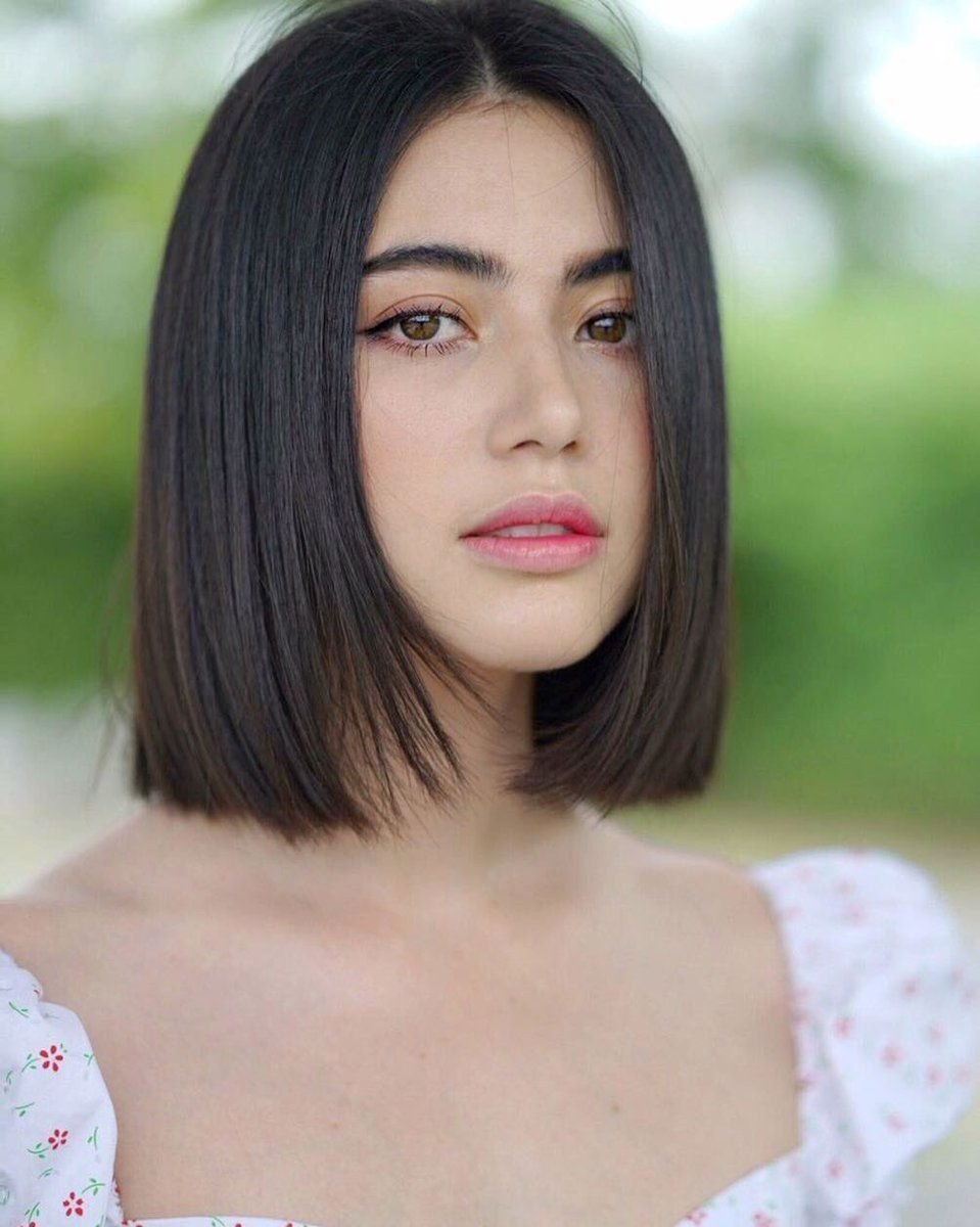 Каре прямое без. Стрижка Lob long-Bob. Джена Татум стрижка каре. Каре Лонг Боб.