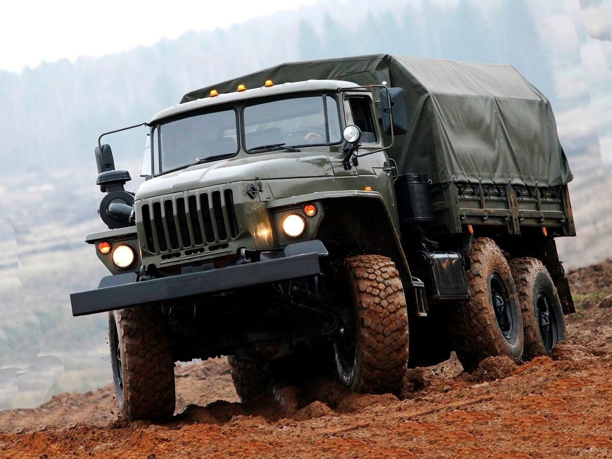 Фото военного грузовика