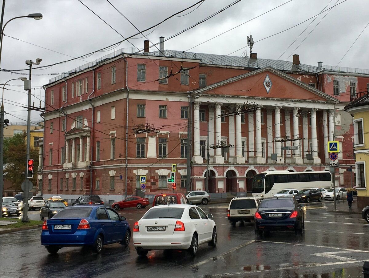 Улица басманная москва. Старая Басманная улица Москва. Старая Басманная Разгуляй. Площадь Разгуляй в Москве. Новобасманная ул 100 лет назад Москва.