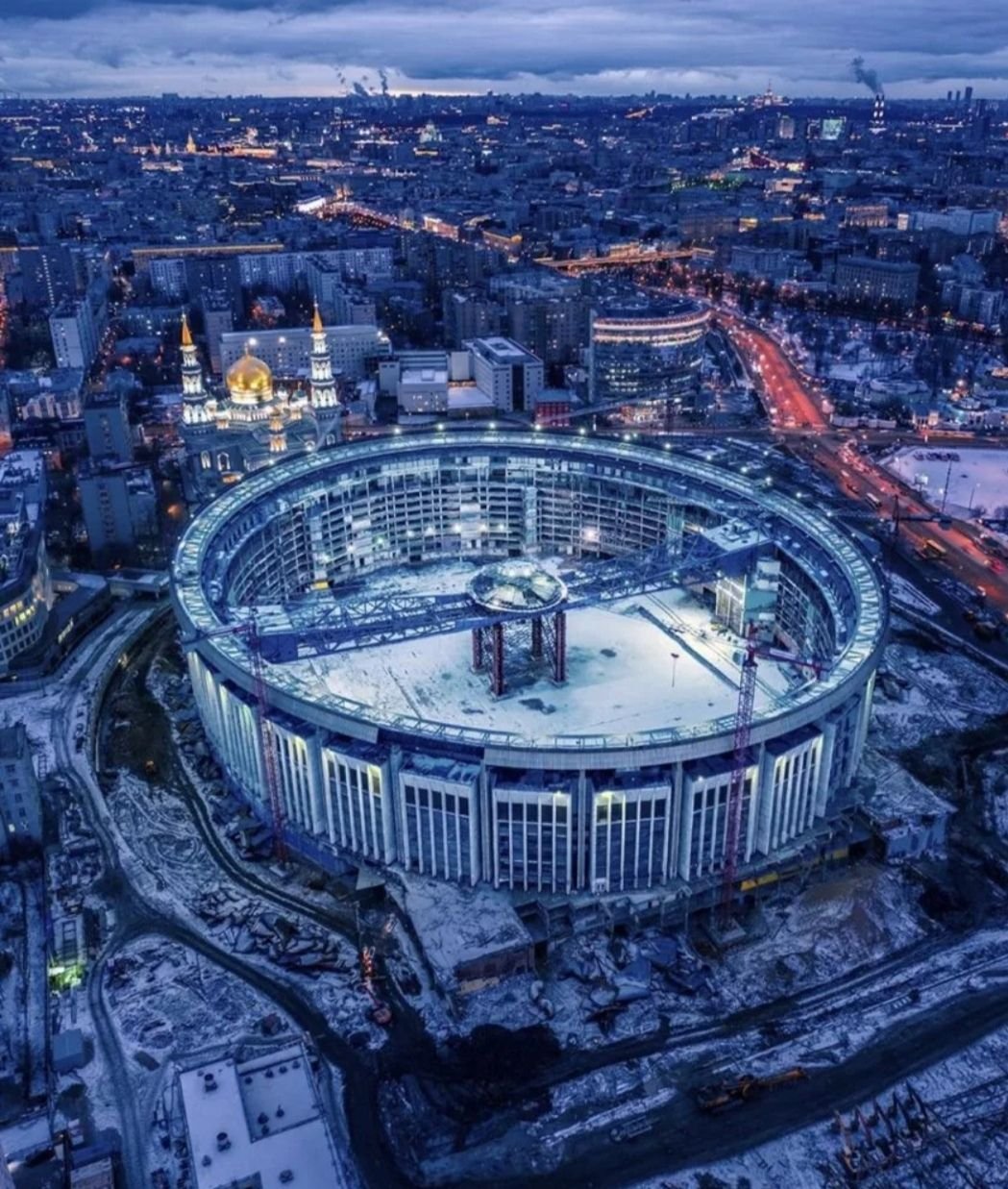 Спорткомплекс олимпийский москва фото