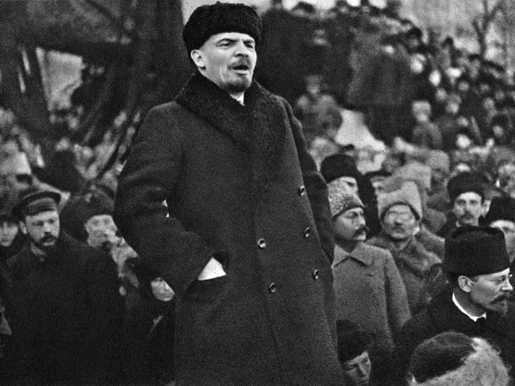 Революция ленина. Ленин Владимир Ильич революция. Ленин 1917. Владимир Ленин 1917. Владимир Ильич Ленинин 1917 год.