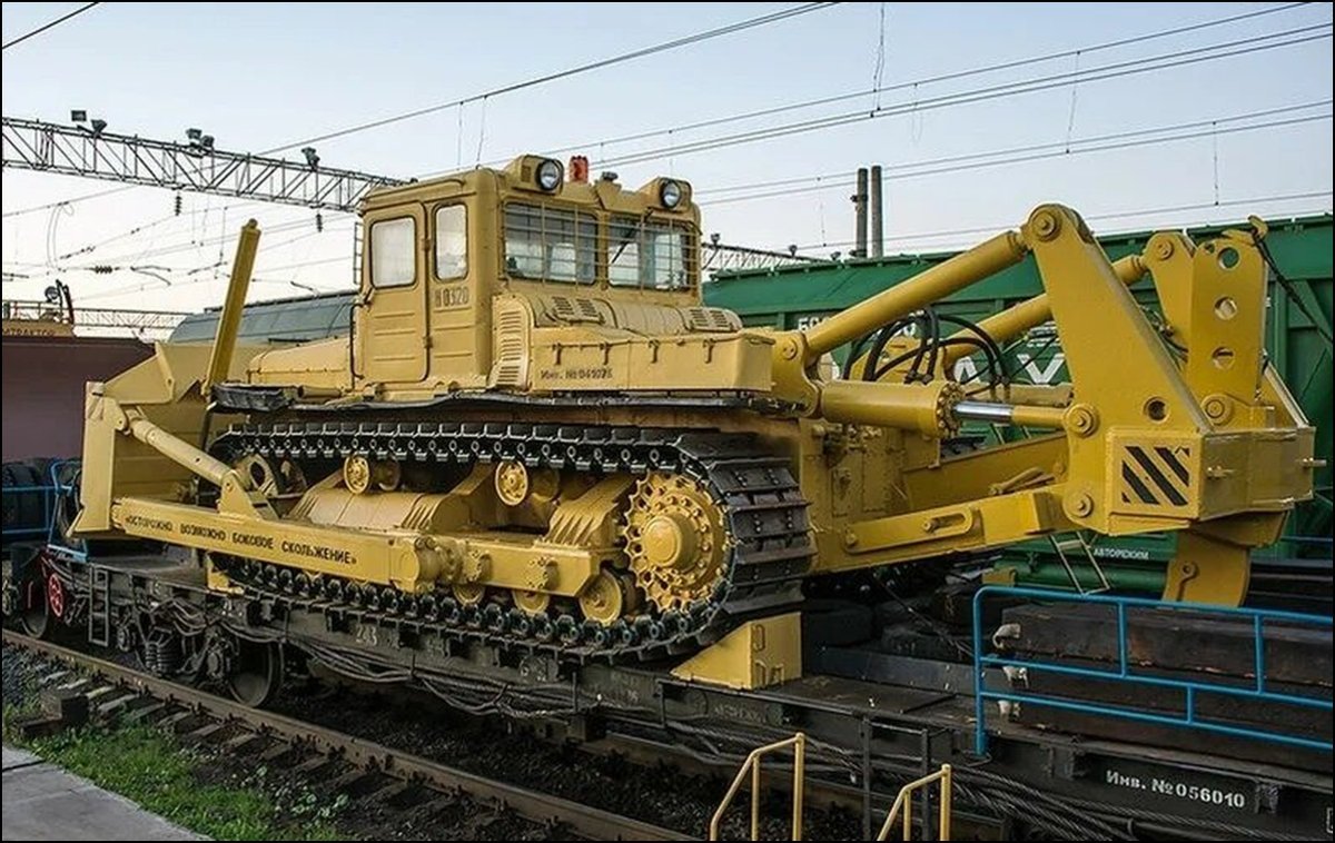 характеристика дэт 250. бульдозер дэт 250 м2б1. советский бульдозер дэт 250. дэт-250 гусеничный трактор. дэт 250 бульдозер.