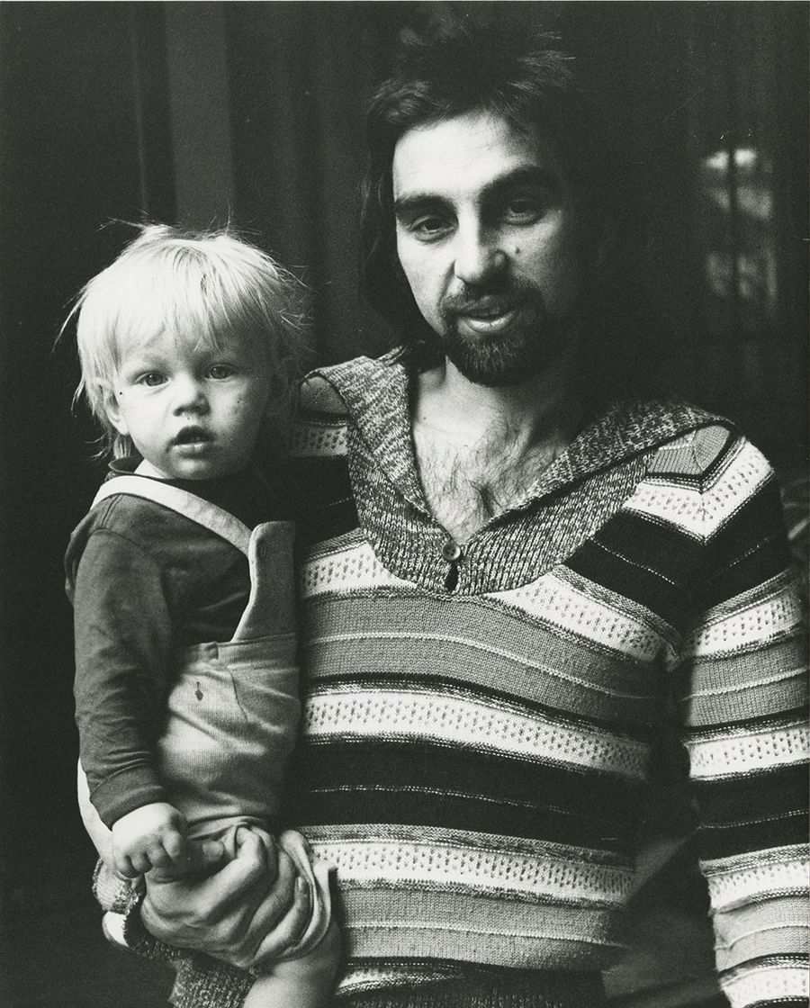 Леонардо ди каприо с родителями в детстве фото