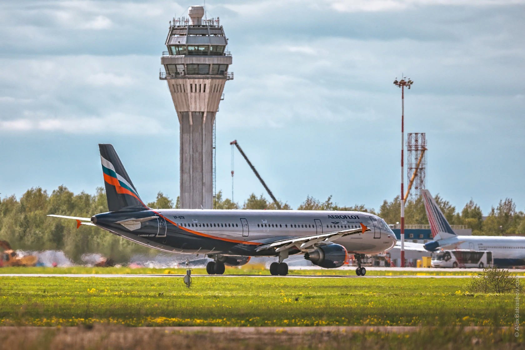 Pulkovo. Аэропорт Пулково. Самолёт Санкт-Петербург Пулково. Аэродром Пулково. Аэропорт Пулково самолеты.