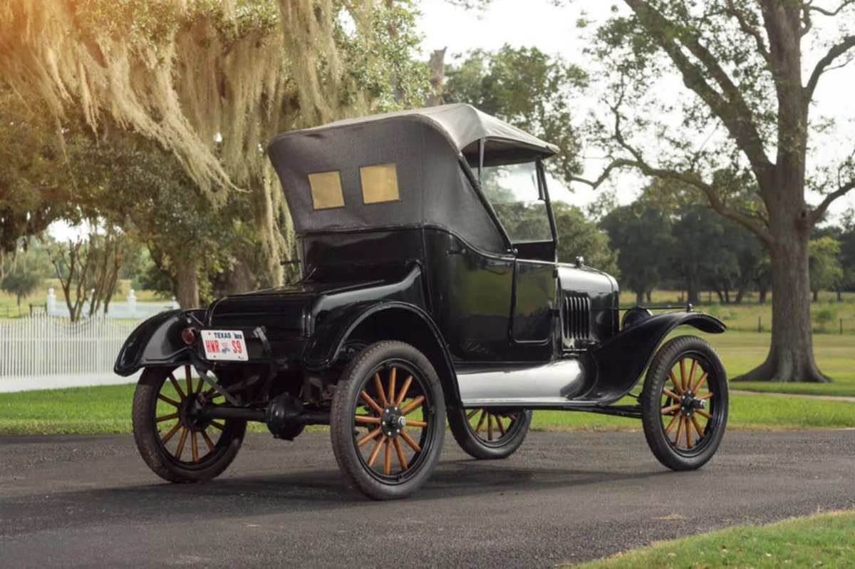 Первый форд. Форд модель т 1908 Генри Форд. Ford model t. Автомобиль Генри Форда 1908. «Ford model т» в 1908 г.