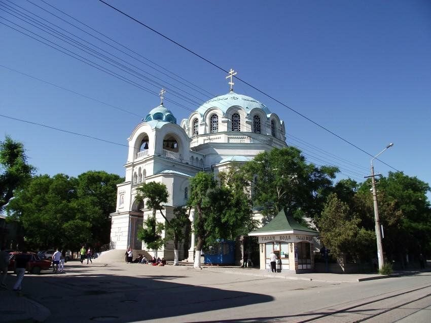 Храм в Евпатории николаячудотвродца