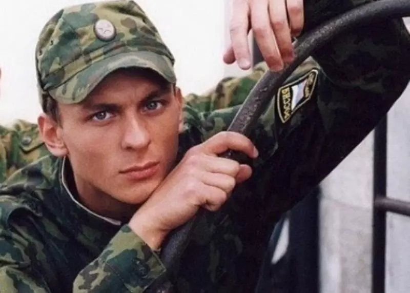Солдаты сержант медведев фото